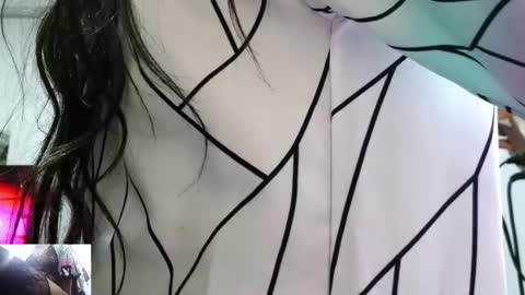 Snapshot of malishka_fox chatting on October 23, 11:33 pm Malishka online show from October 23, 11:33 pm
