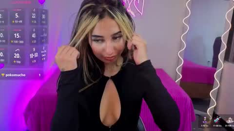 Malory  online show from September 23, 8:18 pm