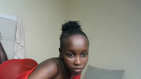 mamaa online show from February 21, 10:59 pm