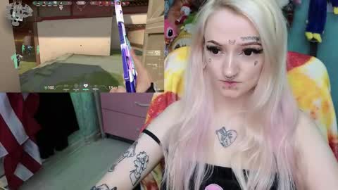 Manuela online show from November 28, 4:04 am