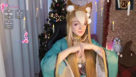 Snapshot of mao_me_meow chatting on December 12, 8:14 am Sasha online show from December 12, 8:14 am