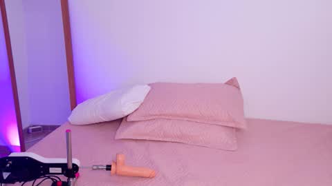     online show from October 16, 1:47 pm