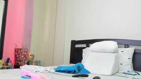 Mara online show from July 6, 4:09 pm