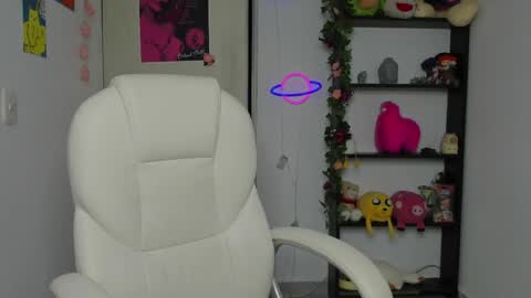 Marceline online show from April 22, 11:18 am