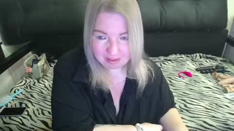 margaret gem online show from June 30, 11:42 am