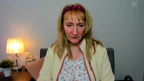 Snapshot of margaretmature chatting on March 7, 1:51 pm margaretmature online show from March 7, 1:51 pm