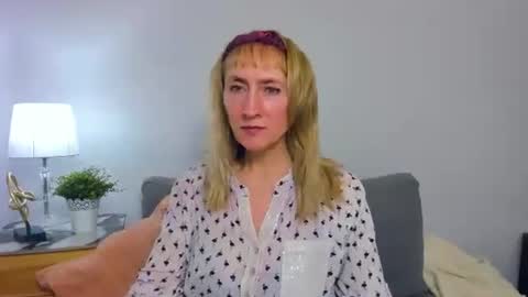 Snapshot of margaretmature chatting on March 10, 4:35 pm margaretmature online show from March 10, 4:35 pm