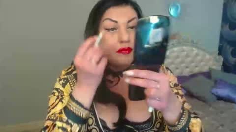 margokinglady online show from May 11, 7:54 am