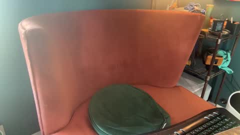 Elle online show from November 25, 4:31 pm