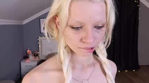 Milena online show from February 28, 11:42 am