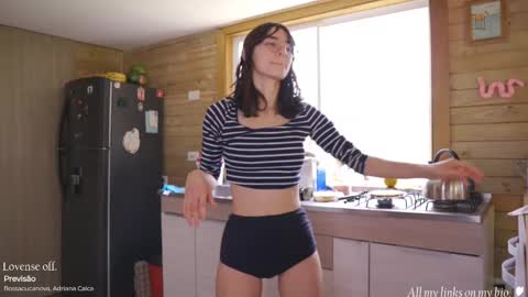 Snapshot of maria_alfonsina_ chatting on March 8, 4:16 pm Alfonsina online show from March 8, 4:16 pm