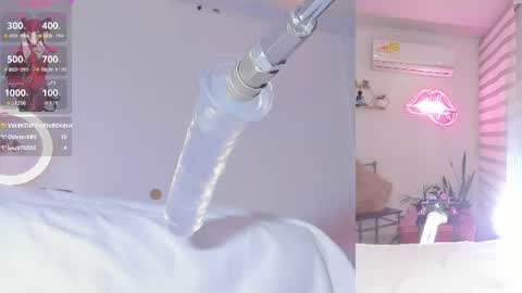 maria_jones__ online show from August 1, 4:25 am
