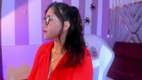 Snapshot of maria_paulac chatting on March 11, 5:35 am MARIA online show from March 11, 5:35 am