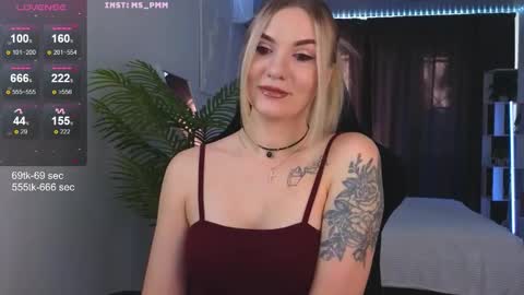 Snapshot of maria_shy_lii chatting on October 22, 6:29 am maria_shy_lii online show from October 22, 6:29 am