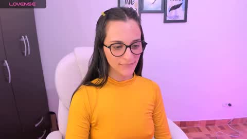 Snapshot of mariaan_m chatting on February 11, 11:44 pm Leidy online show from February 11, 11:44 pm