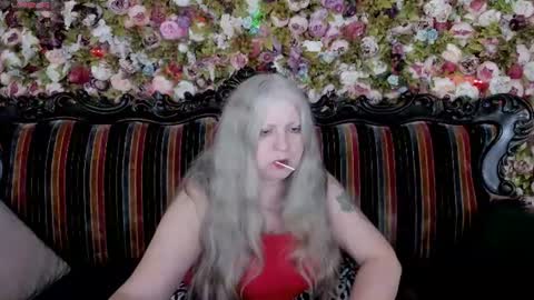Maria online show from June 17, 9:05 pm