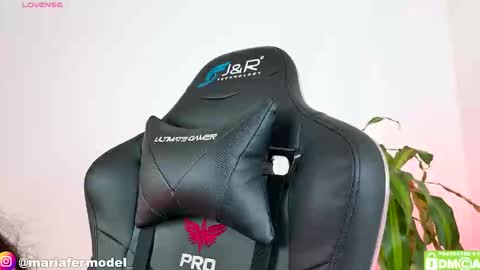 Maria Fer online show from November 4, 6:46 pm