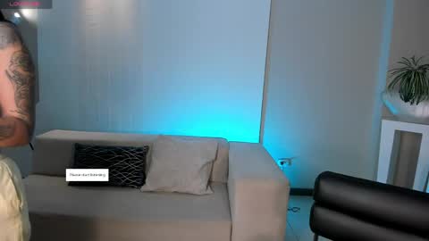 MARIA HERRERA  online show from April 29, 8:03 pm