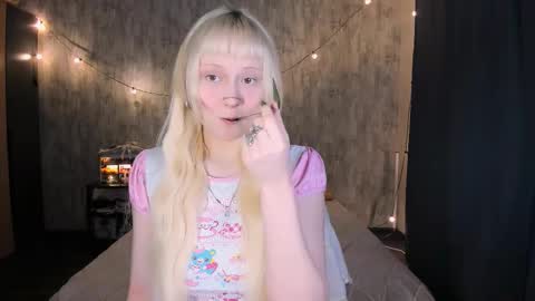 Maria online show from December 15, 4:50 am