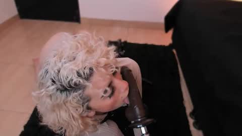 Snapshot of marian_pinzon chatting on September 11, 4:46 am Marian online show from September 11, 4:46 am