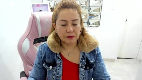 mariana01_m online show from June 25, 11:45 am
