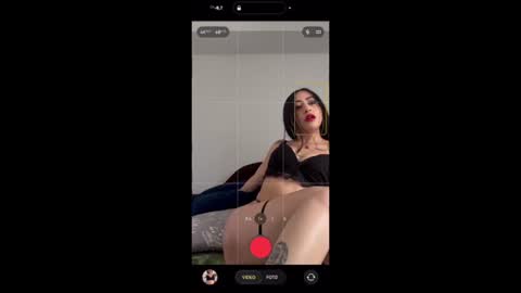 mariana387455 online show from July 31, 9:38 pm