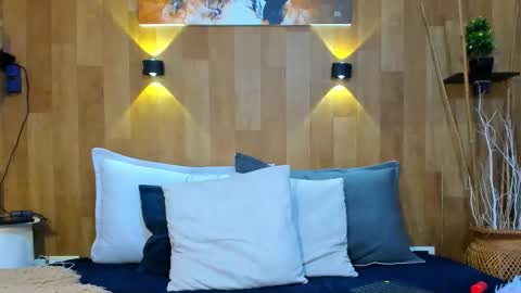 Mariana Angel online show from November 11, 7:11 pm