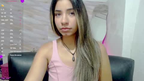Snapshot of mariana_turner chatting on February 19, 3:17 am Mariana turner online show from February 19, 3:17 am