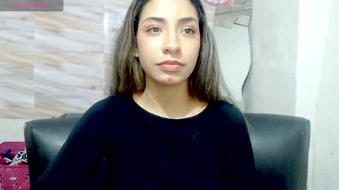 Snapshot of mariana_turner chatting on December 19, 11:25 pm Mariana turner online show from December 19, 11:25 pm