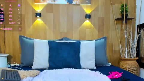 Mariana Angel online show from October 29, 7:05 pm