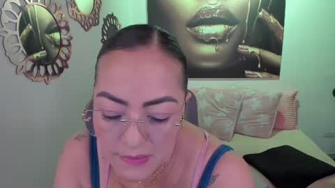 Mariana Lopez online show from July 14, 2:05 am