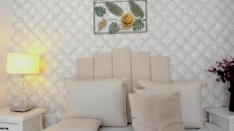 Mariana online show from September 14, 1:20 pm