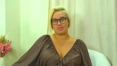 Maria online show from April 27, 6:38 pm