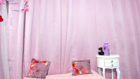 marianrosse online show from May 6, 12:03 am