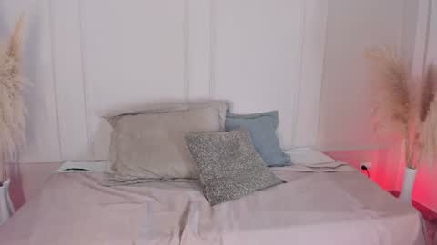 Maria Pettit online show from July 2, 3:23 am