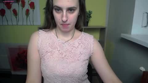 Snapshot of mariatess_ chatting on December 4, 2:59 pm Mariia online show from December 4, 2:59 pm