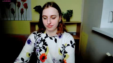 Snapshot of mariatess_ chatting on February 22, 2:27 pm Mariia online show from February 22, 2:27 pm