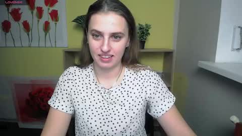 Snapshot of mariatess_ chatting on December 5, 1:06 pm Mariia online show from December 5, 1:06 pm