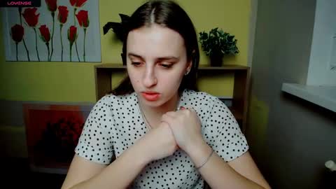 Snapshot of mariatess_ chatting on February 1, 1:30 pm Mariia online show from February 1, 1:30 pm
