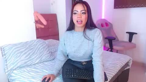 Snapshot of maribelsex303av chatting on January 21, 11:35 am maribelsex303av online show from January 21, 11:35 am
