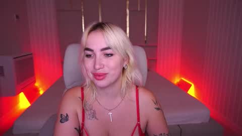Snapshot of mariellavv chatting on October 13, 8:22 pm Mariella online show from October 13, 8:22 pm