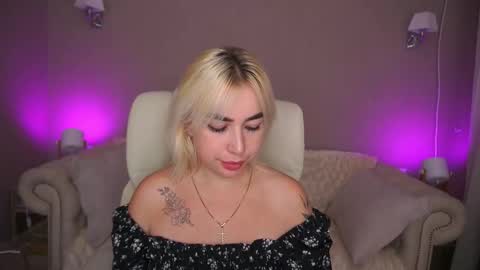 Snapshot of mariellavv chatting on October 1, 12:21 pm Mariella online show from October 1, 12:21 pm