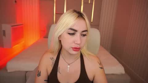 Snapshot of mariellavv chatting on October 6, 12:33 pm Mariella online show from October 6, 12:33 pm