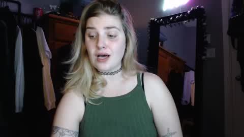 marigoldrue online show from September 25, 2:43 am