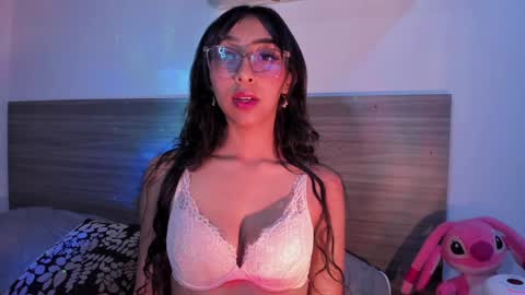 Snapshot of marijaneh chatting on January 31, 9:37 am Luna Dulk online show from January 31, 9:37 am