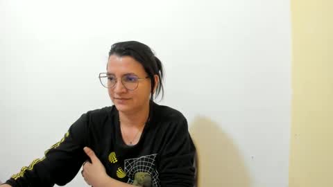 Snapshot of marilyn_garcia chatting on October 11, 2:31 pm MARILYN SEXY online show from October 11, 2:31 pm