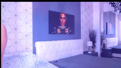 Mary Mais online show from July 28, 12:48 pm