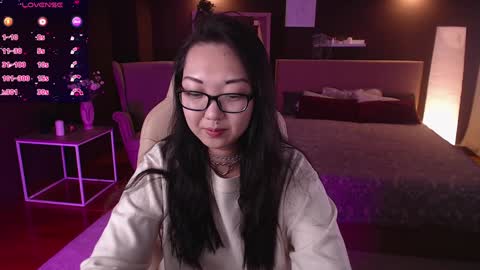 Marine  online show from December 8, 5:22 pm