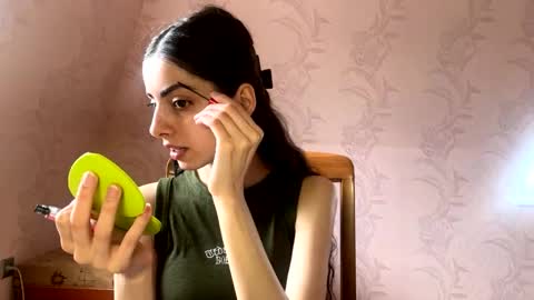 Anny online show from May 18, 9:04 am