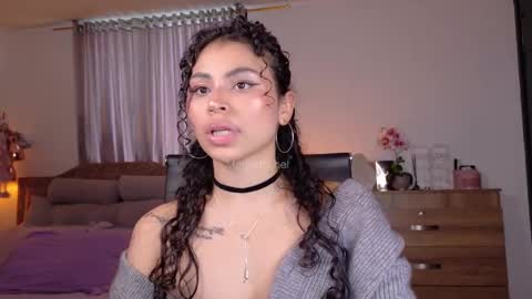 Snapshot of marivimichel03 chatting on September 24, 10:20 pm online show from September 24, 10:20 pm